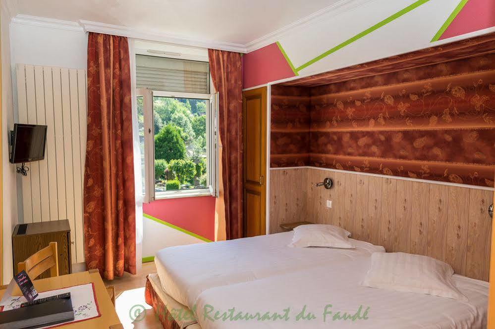 Logis Hotel Restaurant Le Faude Lapoutroie Exterior photo